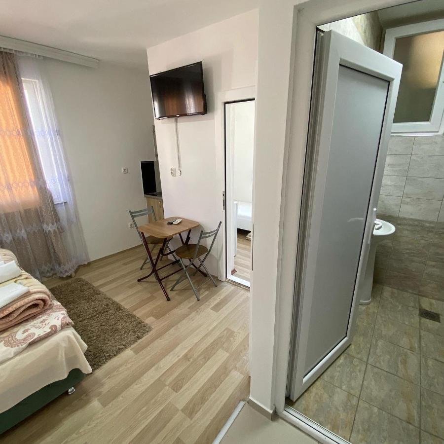 فندق Venecia Plaza ستروغا المظهر الخارجي الصورة