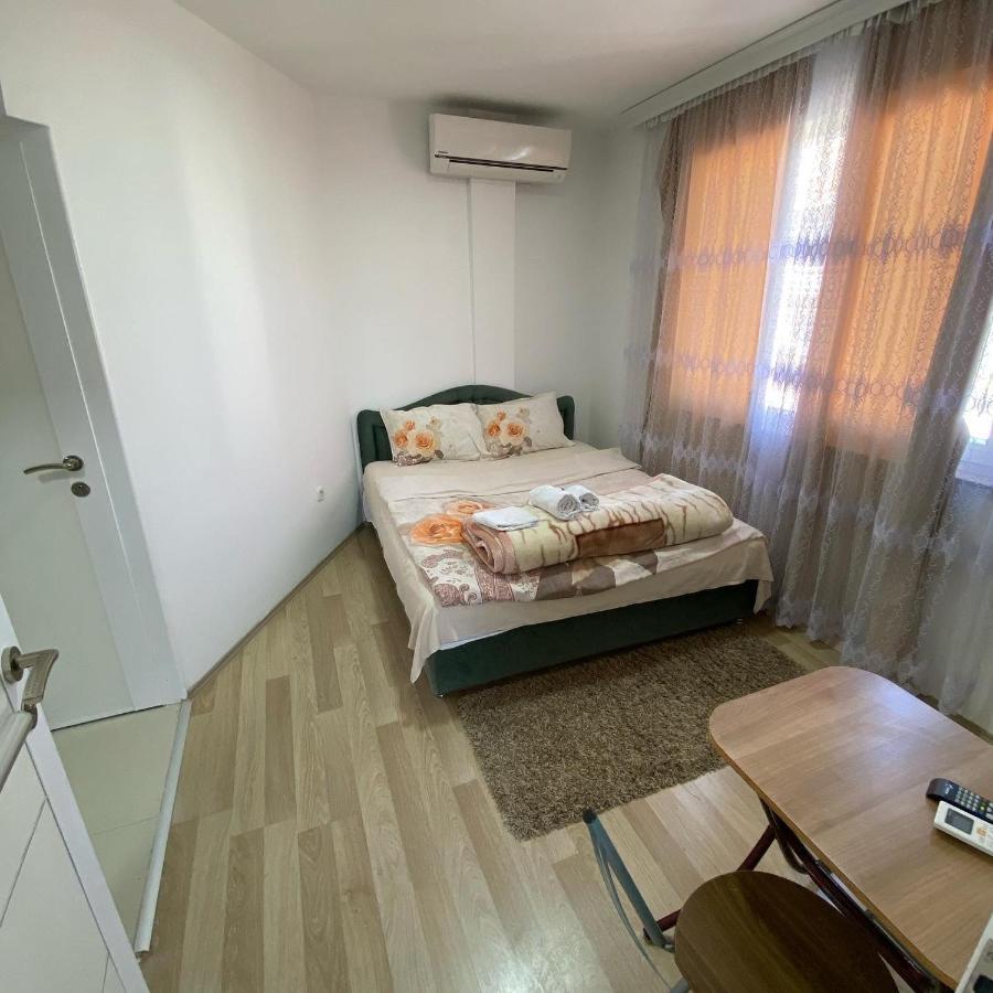 فندق Venecia Plaza ستروغا المظهر الخارجي الصورة