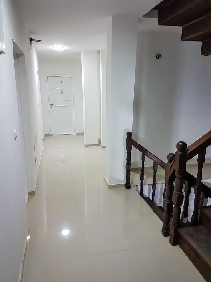 فندق Venecia Plaza ستروغا المظهر الخارجي الصورة